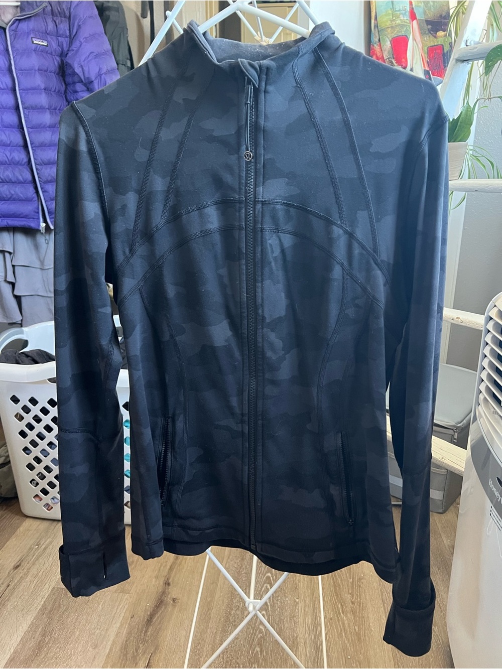 lululemon athletica Women’s Define Black Subtle Camo Full-Zip Jacket
